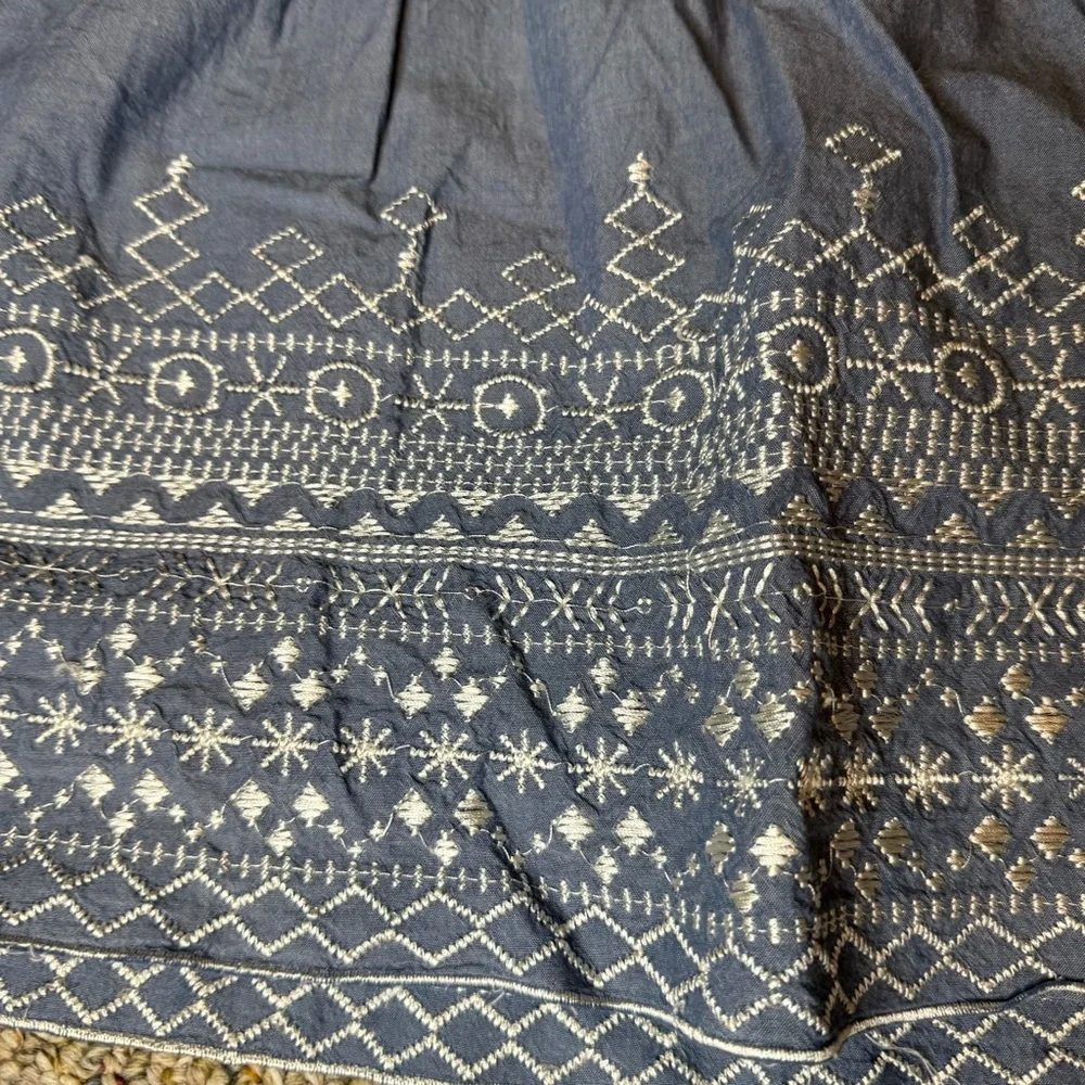 VANITY Blue embroidered Mini Skirt Women's Size Large - Picture 3 of 8
